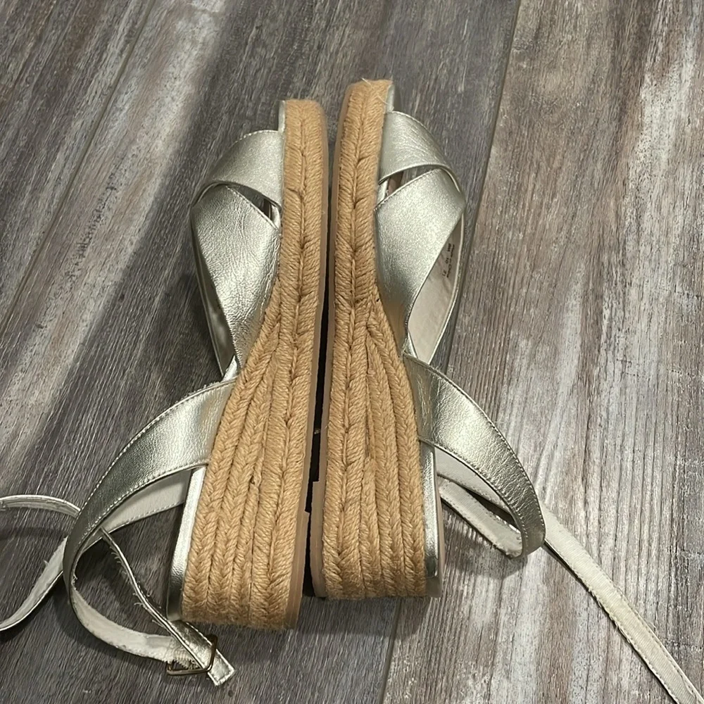 Jack Rogers Gold Espadrille Platform sandals size 8